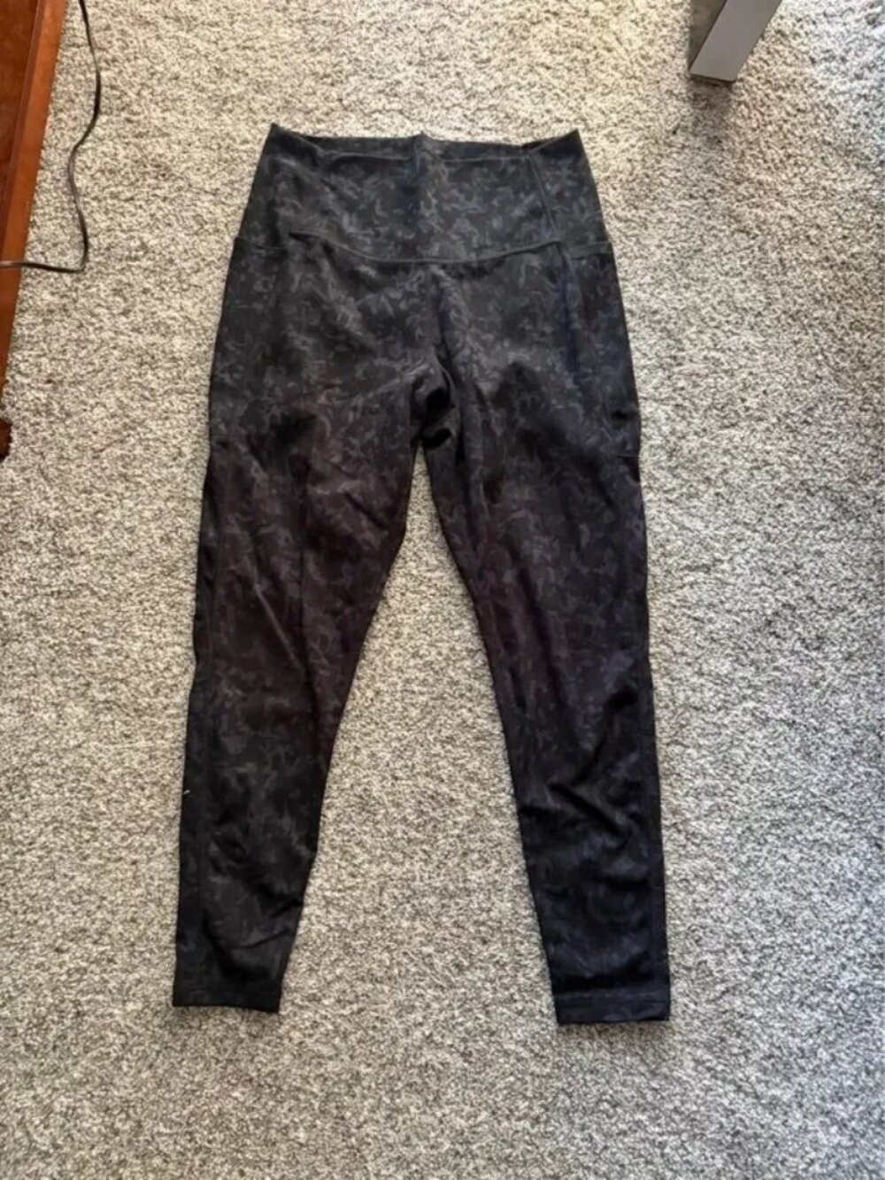 Danskin Women’s Black Camo High-Waisted Leggings Size Large
